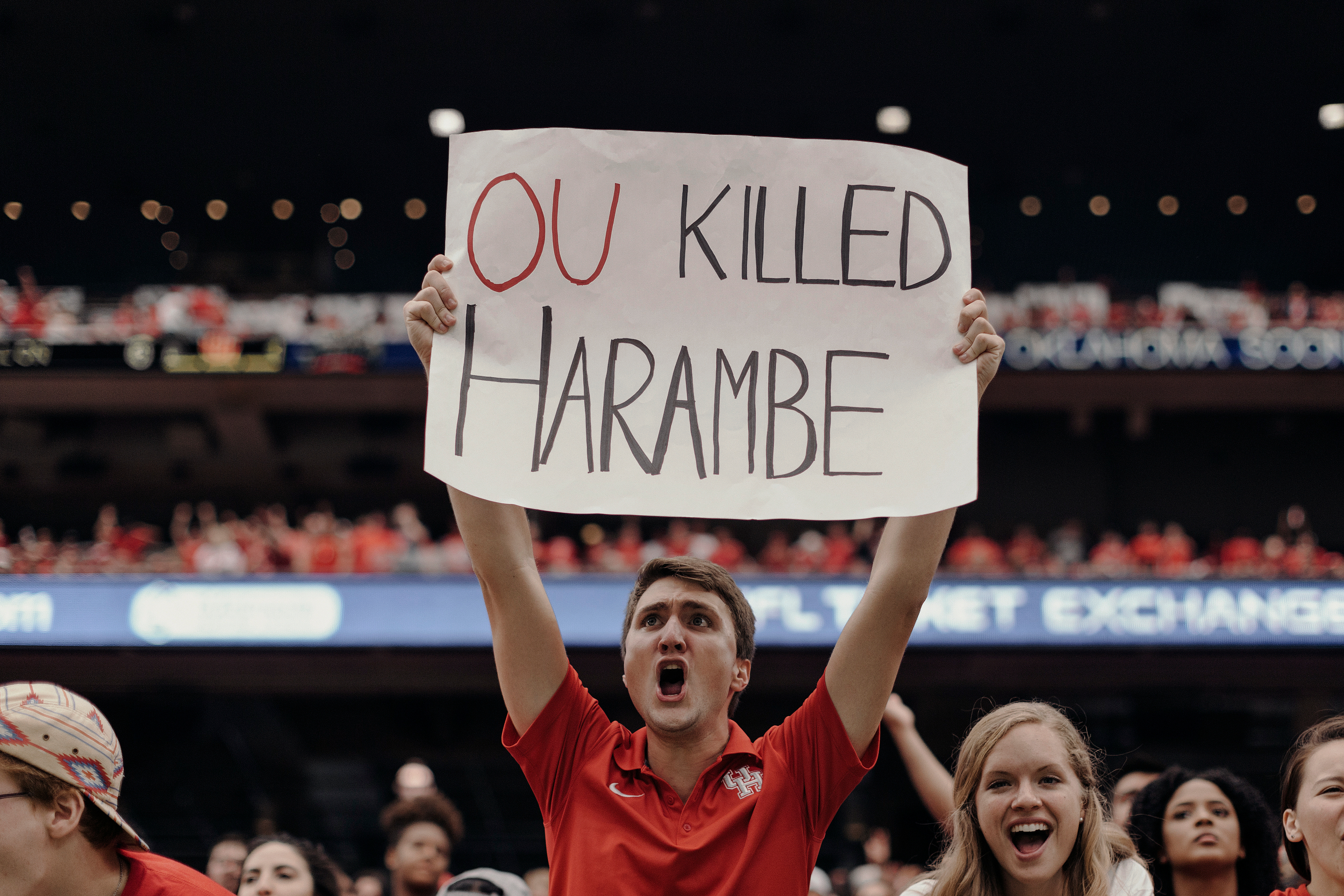 A University of Houston fan holds up a hand-made sign during the game. Todd Spoth for The New York Times.